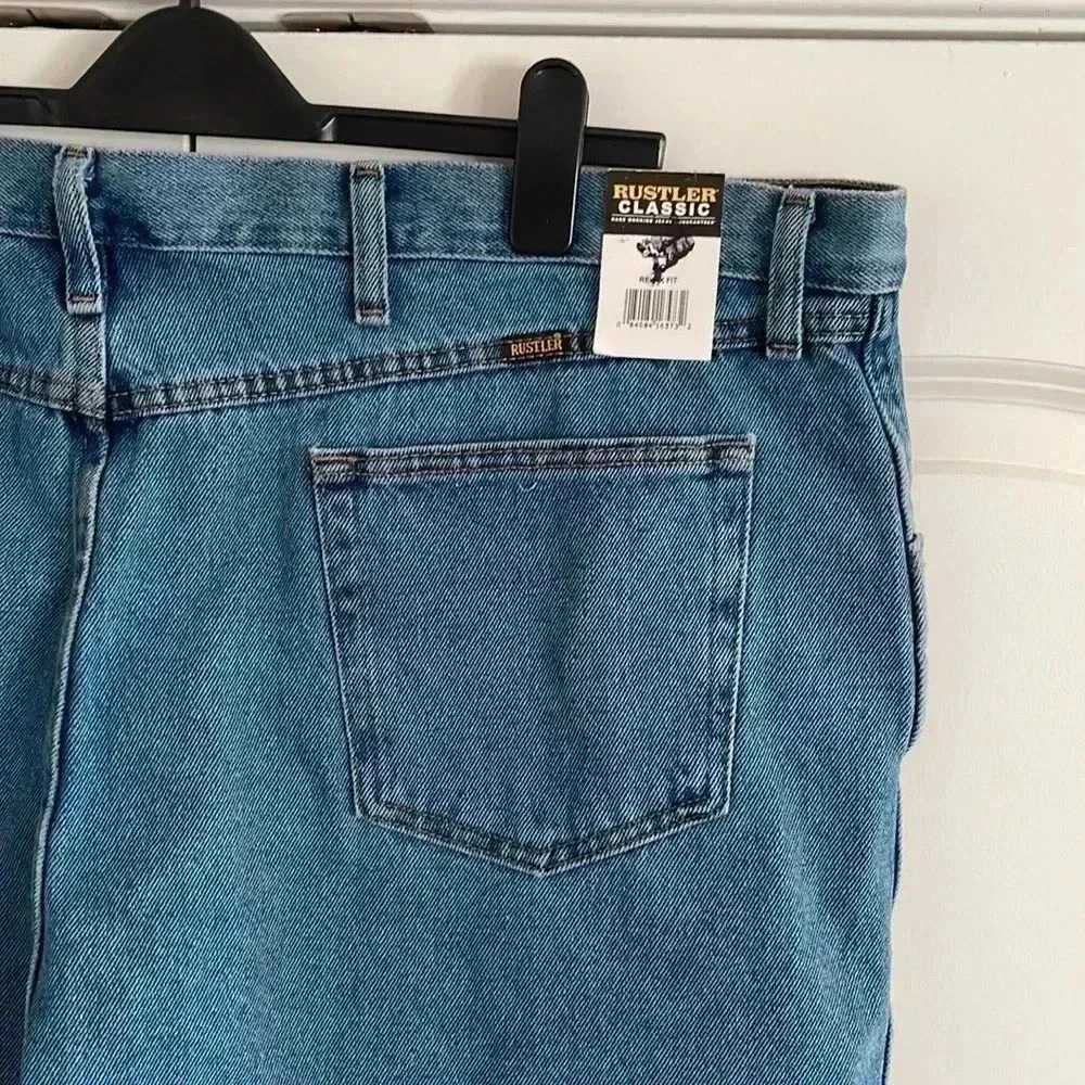 Rustler Classics Men's Relaxed Fit Denim Shorts​​